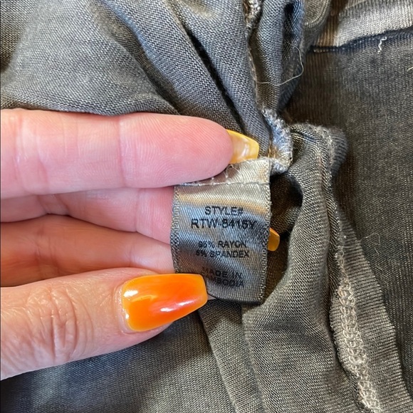 Zenana Acid Wash Black Long Sleeve T-Shirt - Picture 8 of 9